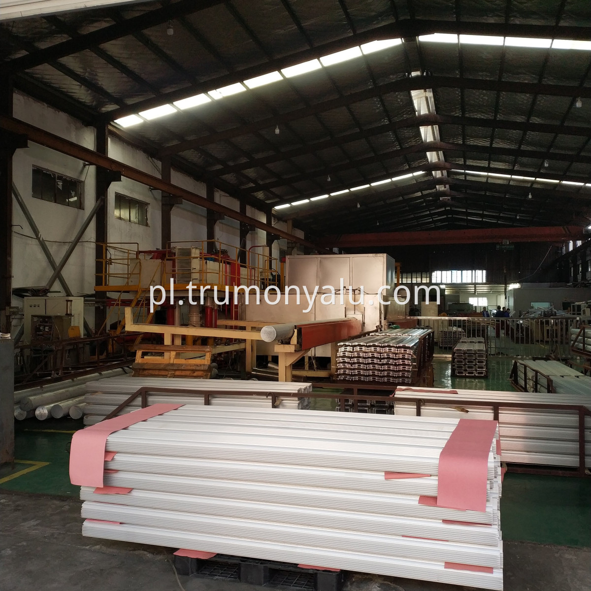 Aluminum extrusion round tube